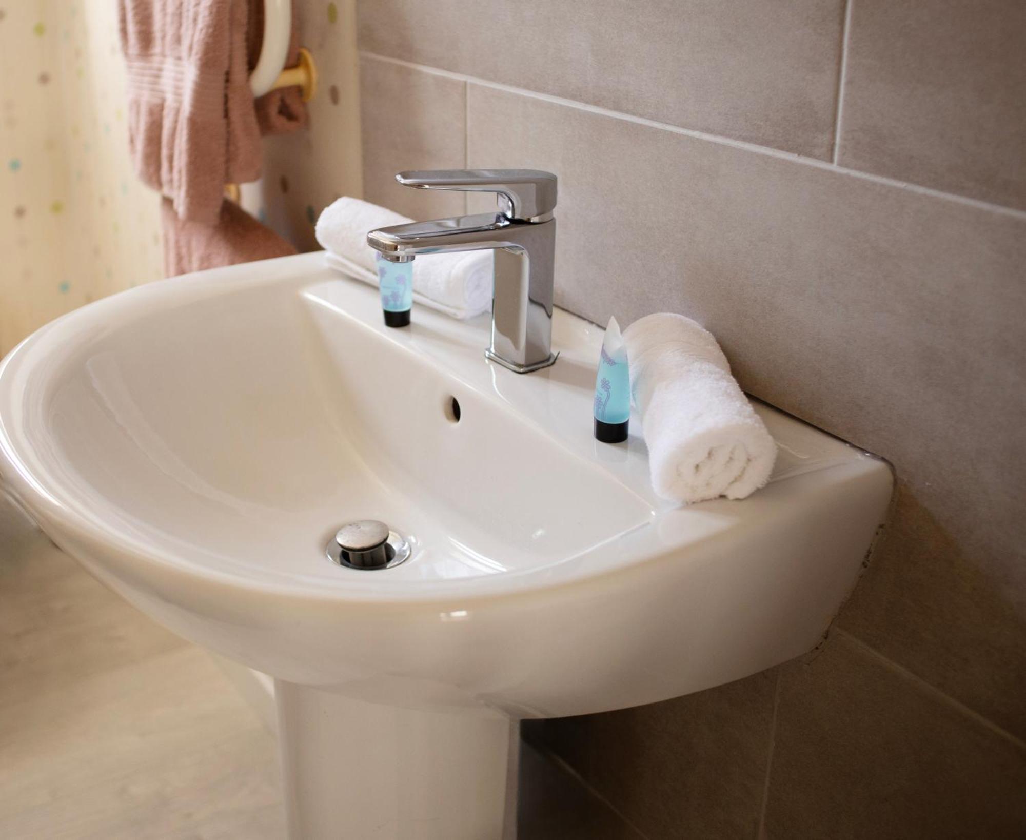 Spa , Jardin 250M2 Et Appartement Cosy De 60 M2 Au Centre Boulogne-sur-Mer Luaran gambar